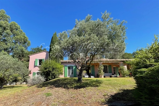 Provençal house in the countryside of La Garde Freinet