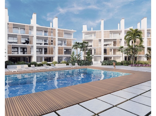 Albufeira, flat in condominium with pool and garden.