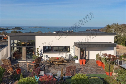 For sale villa with sea view, Paimpol sector Côtes d'Armor, Brittany