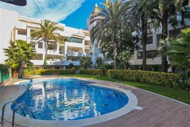 Appartement au dernier étage à vendre à Roses