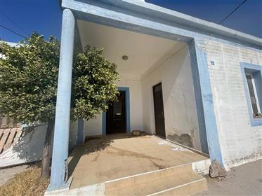 Ierapetra  House for renovation in Ierapetra near all amenities and 1km from the sea.