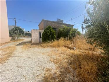 Ierapetra  House for renovation in Ierapetra near all amenities and 1km from the sea.