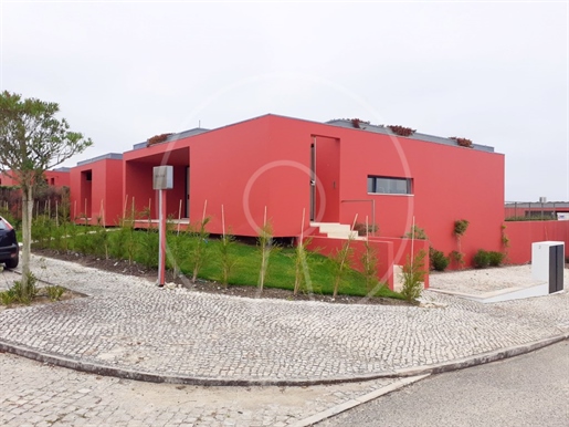 Detached 3 bedroom villa in Condominium - Óbidos