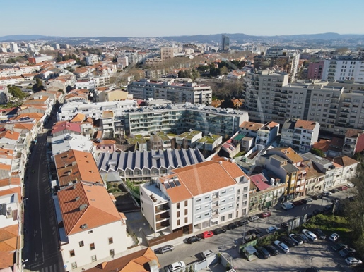 Estudio T0 con balcón en Bonfim, Oporto