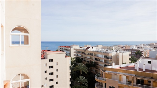 Ref. 13C-M Spacious flat with two bedrooms and two bathrooms in the Atalayas building, wit