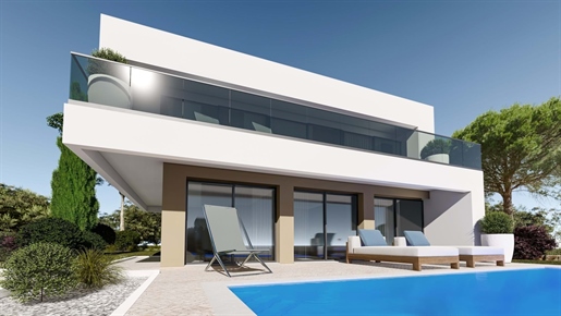 Villas with 3-bedrooms & private pool | Silver Coast