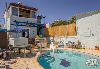 Mooie woning met drie slaapkamers en privé zwembad en een prachtig uitzicht te koop in Tav...