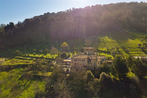 Semi-Detached House 230 m2 in Volterra