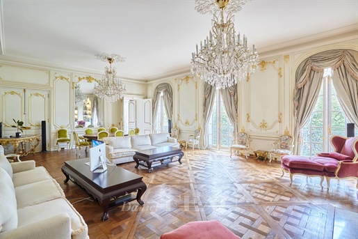 Lägenhet: 378 m²