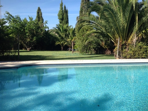 Farm with Vineyard 8Ha / Sobral de Monte Agraço, with Swimming Pool, Garden. (Vs)