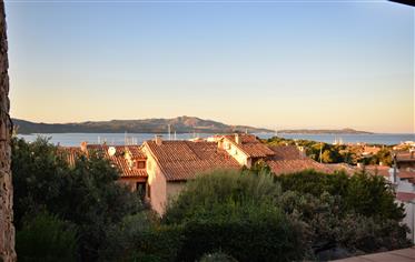 Porto Rotondo center three-room apartment with panoramic view