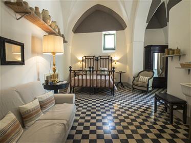 Palace with swimming pool for sale in Specchia Gallone