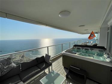 David Tower - Stunning Sea View - Spa In The House !