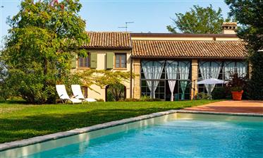 Luxury 10-bedroom Villa in Emilia-Romagna