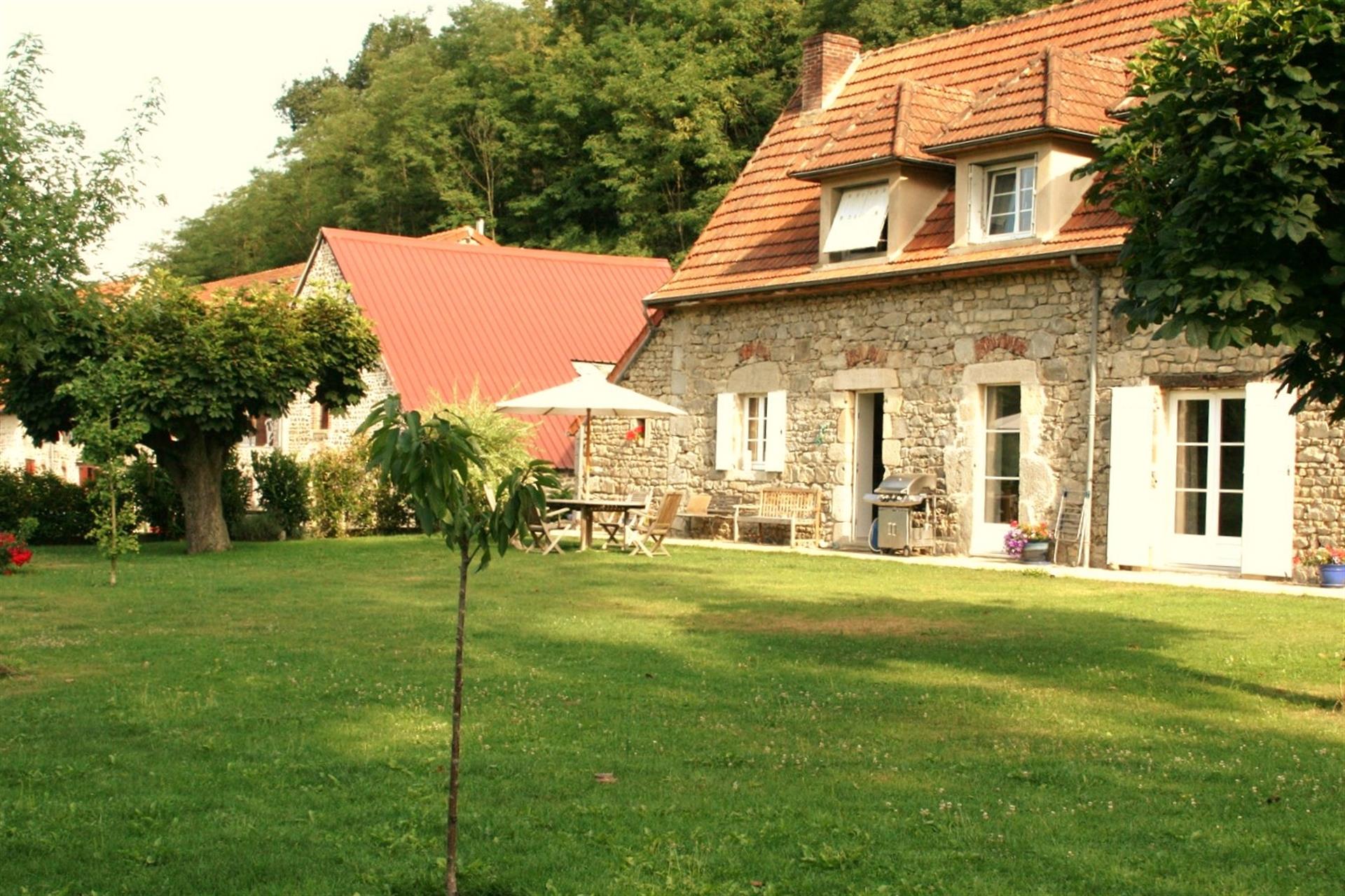 Ferme Avec Hectares à Vendre En Vendée Domaine Équestre de 70 hectares et Gîtes touristiques