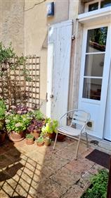 Apartment T3 / 4 of 143m ² with terrace in the city center o...