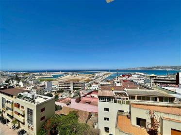 Stunning apartment 95m2 with sea views from every room, located in Tanger Boulevard.