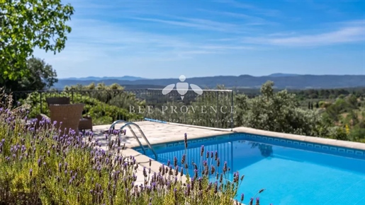 Cotignac: beautiful villa with pool and panoramic views