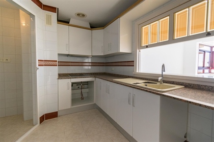 Apartment for sale in Torrevieja, with 119 m2, 4 rooms and 3 bathrooms, Parking, Lift and 