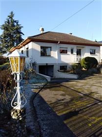 Casa indipendente con grande terreno - posizione periferica di Mulhausen in 68270 Wittenheim