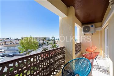 Fantastic 2 bedroom apartment walking distance from Galé 
