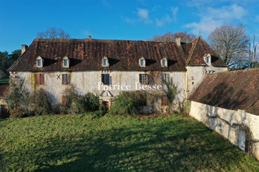 En Dordogne, proche de Périgueux, en position dominante au ....