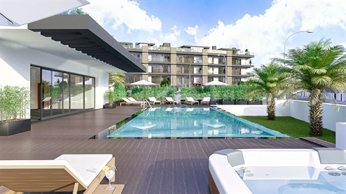 Apartamento T2 Penthouse em Tavira com piscina