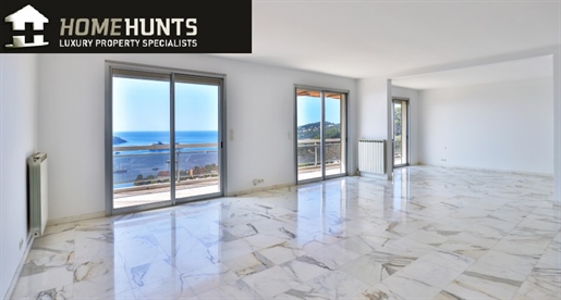 Villefranche sur Mer - Elevated sea view villa of 200 m2 built on an easy to manage plot of 526 m2 w