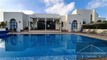 22-08-03-Vm Magnificent luxury villa for sale in Essaouira 400m² garden 5265m²