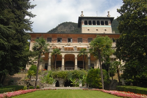 Sarnico - Villa Surre - Elegant and Historic Liberty Villa