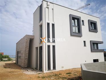Belle nouvelle maison moderne avec piscine, Privlaka, 206,17 m2
