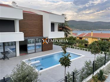 Villa de luxe moderne avec piscine et vue sur la mer, Pridraga