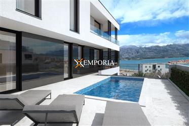 Appartement neuf de luxe, Vinjerac – vue sur la mer, jardin, piscine