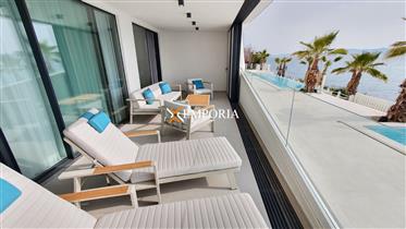 Appartement de luxe avec piscine, front de mer, rez-de-chaussée, Bibinje