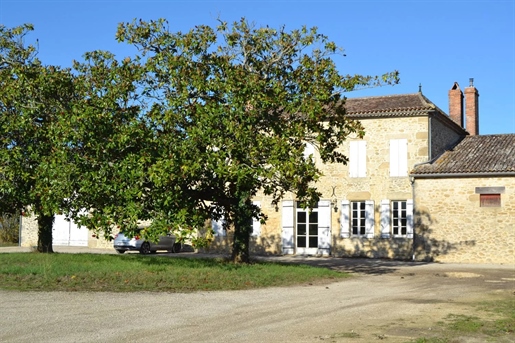 Character wine property – 109 hecatres of vines in Aoc Bordeaux and Bergerac