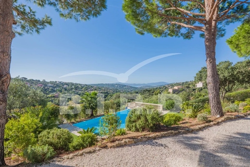 New 

L'Agence Bird presents you this beautiful property located in a private domain on 
