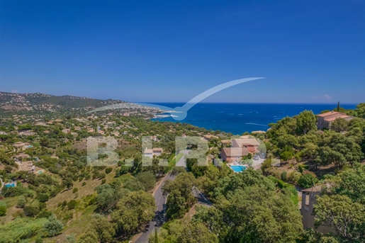 Exclusivity- Land with sea view