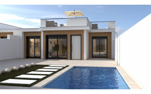 Semi-Detached villas in Roda Golf, Murcia, Costa Calida A re...
