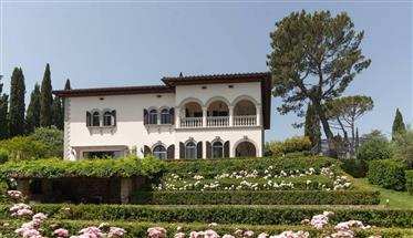 Magnifique villa du début des années 1900 à Florence