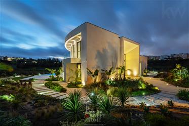 Oeiras Golf & Residence - Villa de luxe de 6 chambres avec une vue imprenable sur le lac