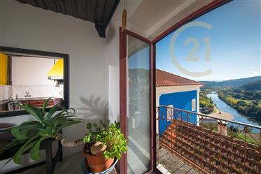 House T5 habitable in the historic center of Penacova with unobstructed views over the River Mondego