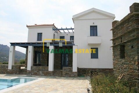 (For Sale) Residential Villa || Cyclades/Andros Chora - 280 Sq.m, 6 Bedrooms, 840.000€