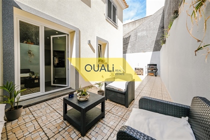 3 bedroom Semi-detached House in Caramachão, Machico