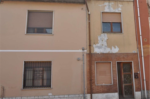 Abitazione Su Due Livelli Zona Centrale