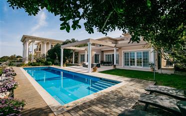 Villa a vendre Caesarea avec piscine 