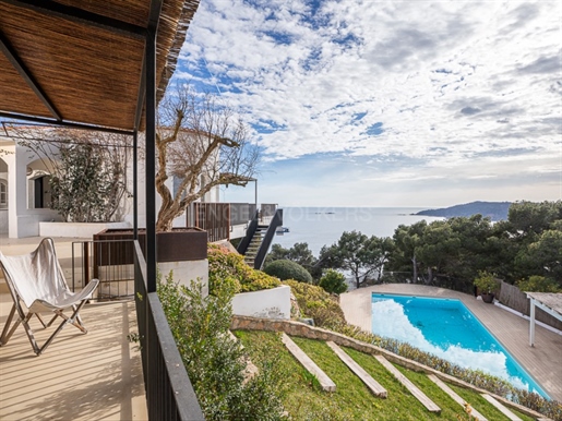 Property with stunning sea views in Llafranc