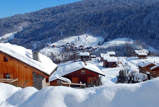 Off plan 4 bedroom duplex penthouse apartment for sale in Meribel in small chalet residence (A)