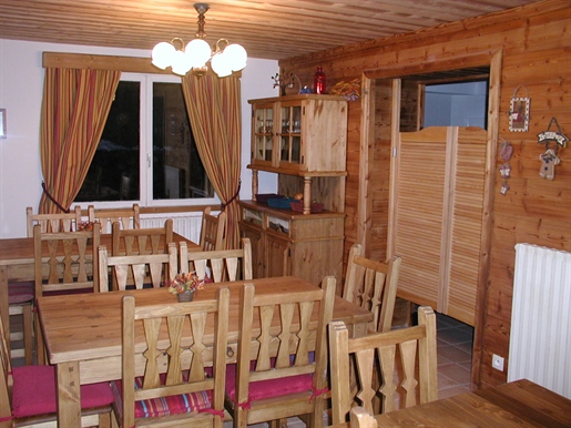 7 bedroom chalet in the centre of Les Deux Alpes just 150m from the Diable Gondola (Ap) (A)