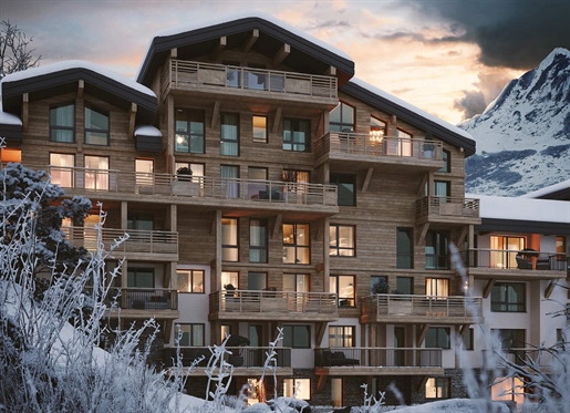 This outstanding 4 bedroom duplex luxury apartment for sale in Val d'Isere that come beautifully furnished and fully equipped allowing you to start enjoyin...