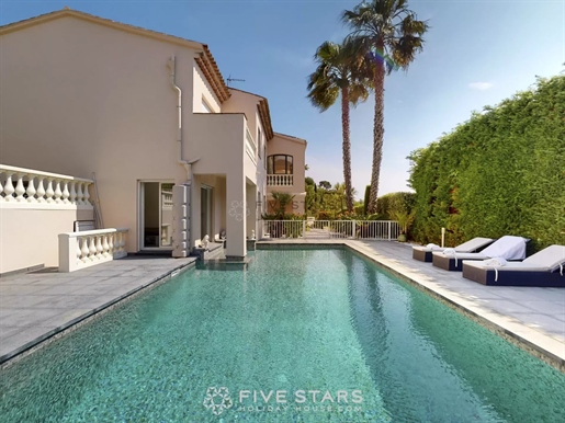 Prestigious Villa With Swimming Pool And Garage In A Secure Domain